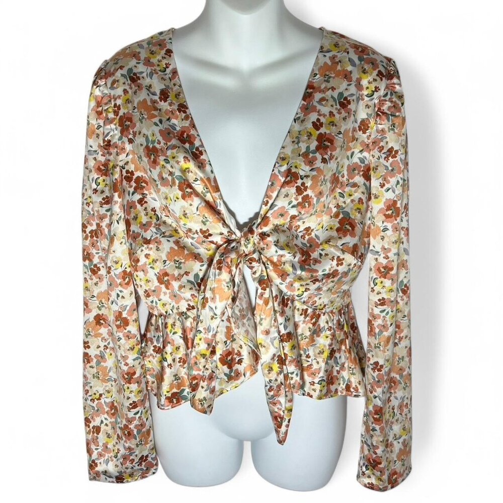Forever 21 Satin Sleeve Floral Front Tie Blouse in Ivory Beige